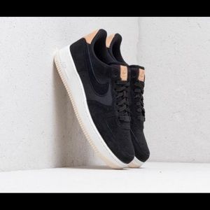 Nike Air Force 1 07 black edition size 10.5